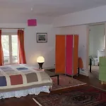 Bed & Breakfast Les Longchamps Neuillé