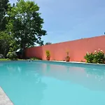 Les Longchamps Bed & Breakfast *