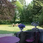 Les Longchamps Bed & Breakfast