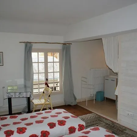 Les Longchamps * Neuillé