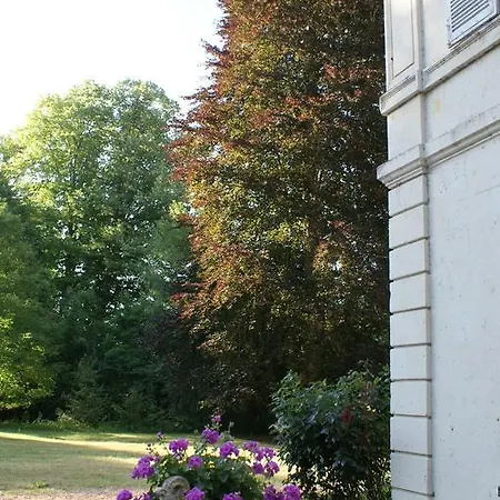 Les Longchamps Neuillé