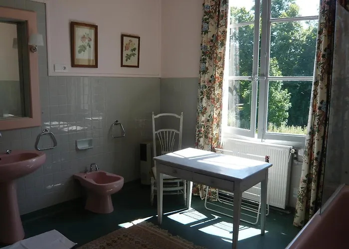 Les Longchamps Neuillé